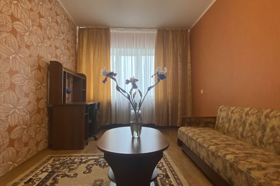 Сдаётся 1-комнатная квартира, 38 м²