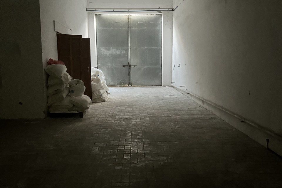 Сдаётся склад, 1400 м²