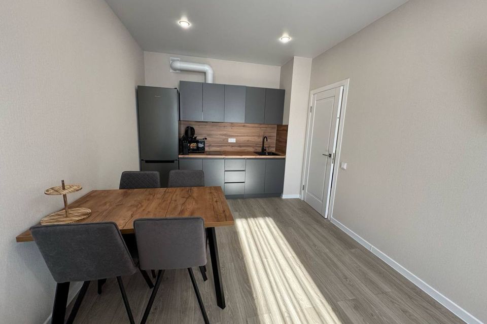 Сдаётся 2-комнатная квартира, 80 м²