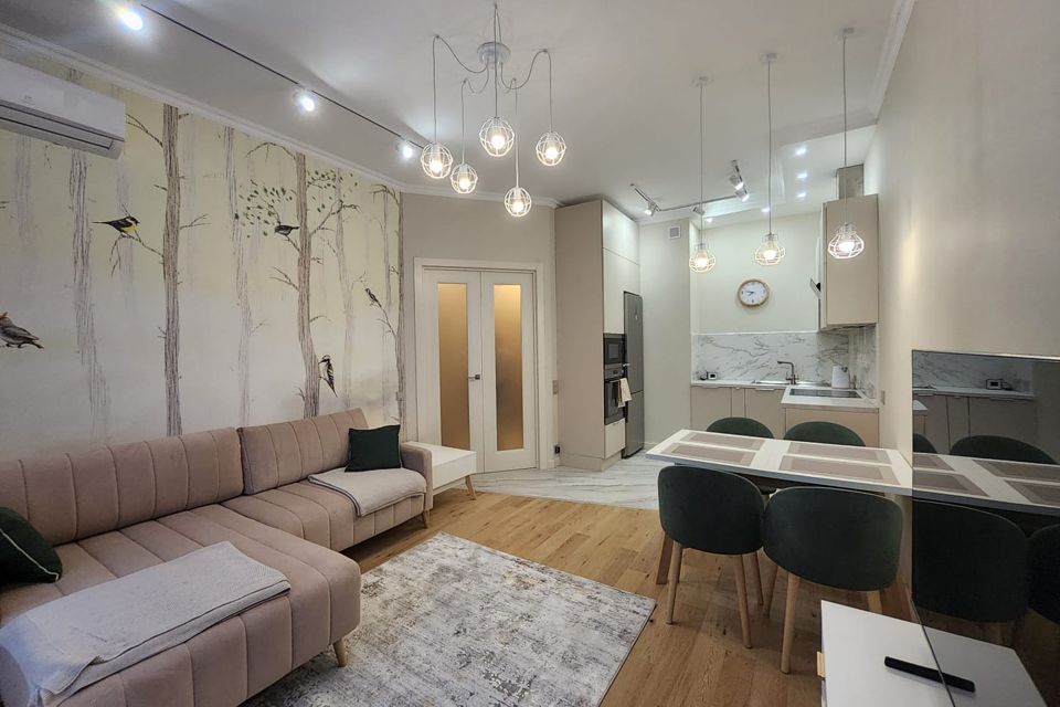 Сдаётся 2-комнатная квартира, 68 м²