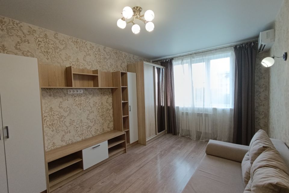 Сдаётся 1-комнатная квартира, 38 м²