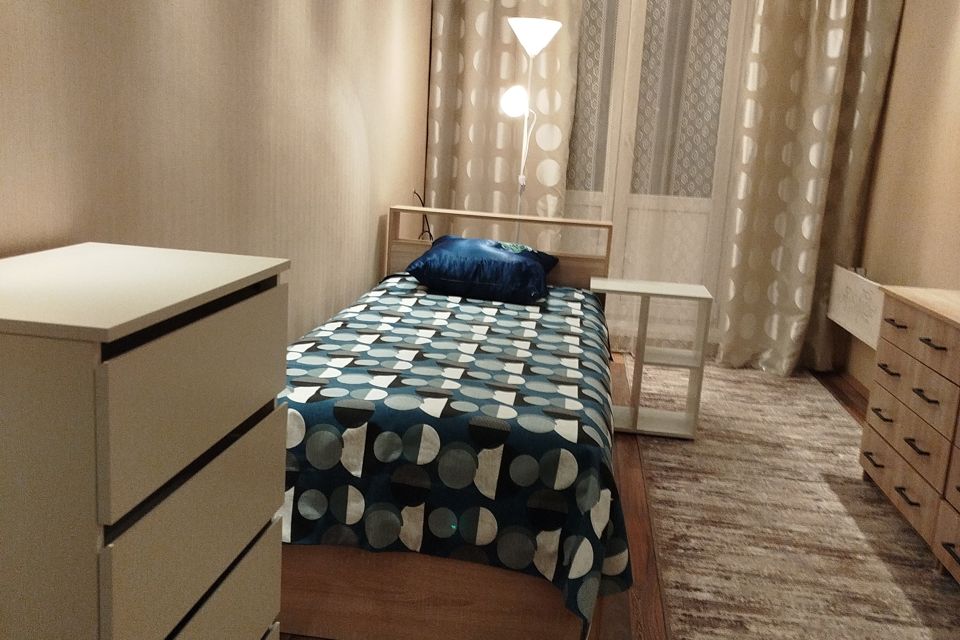 Сдаётся 2-комнатная квартира, 62.6 м²