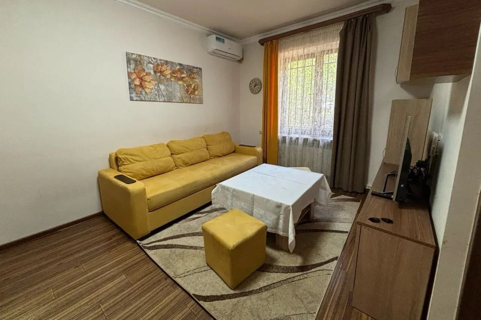 Сдаётся 1-комнатная квартира, 33 м²