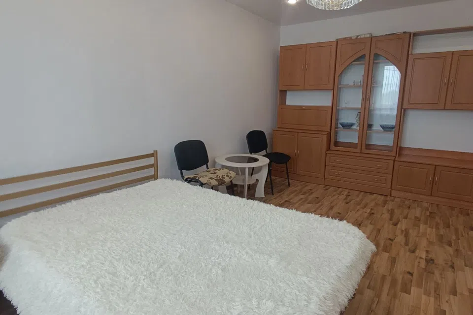 Сдаётся 1-комнатная квартира, 55 м²