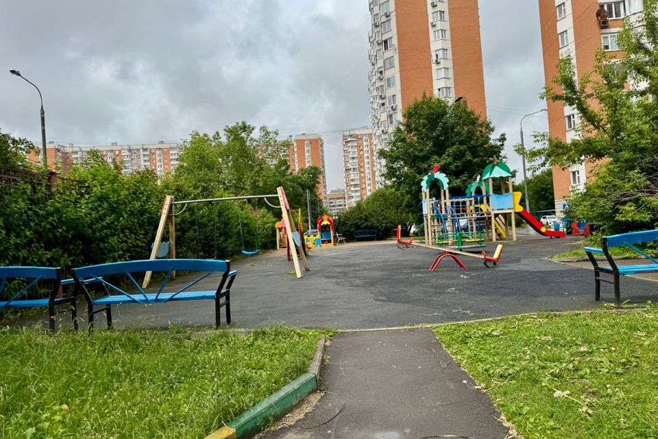 Сдаётся 3-комнатная квартира, 81.8 м²