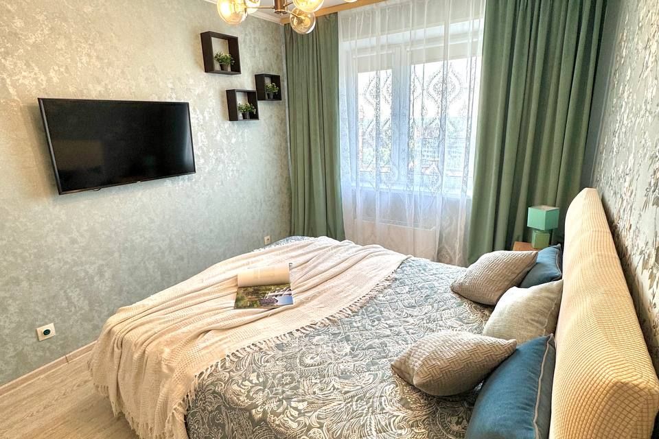 Сдаётся 2-комнатная квартира, 55 м²