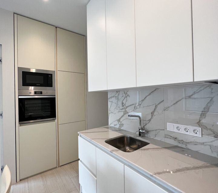 Сдаётся 1-комнатная квартира, 50 м²