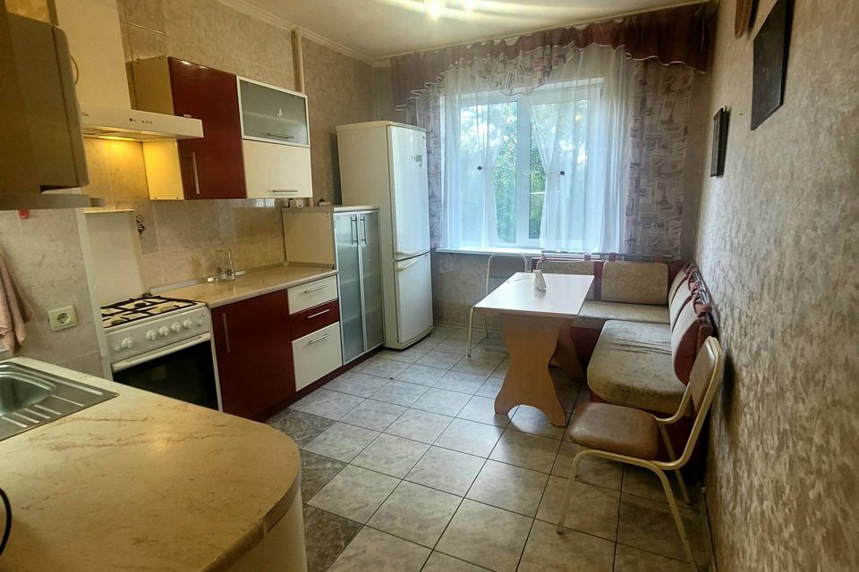 Сдаётся 2-комнатная квартира, 55 м²