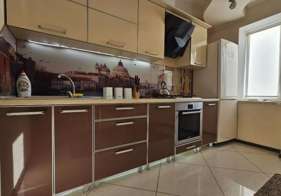 Сдаётся 2-комнатная квартира, 55.2 м²