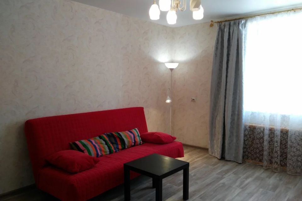 Сдаётся 1-комнатная квартира, 32 м²