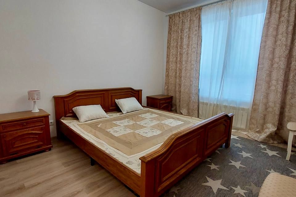 Сдаётся 2-комнатная квартира, 58 м²