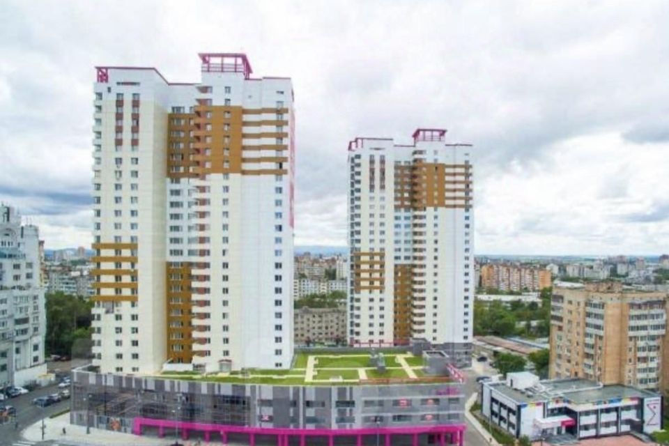 Сдаётся 4-комнатная квартира, 110 м²