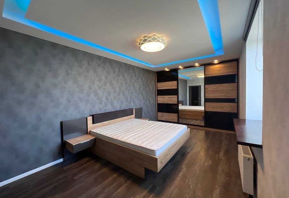 Сдаётся 2-комнатная квартира, 80 м²