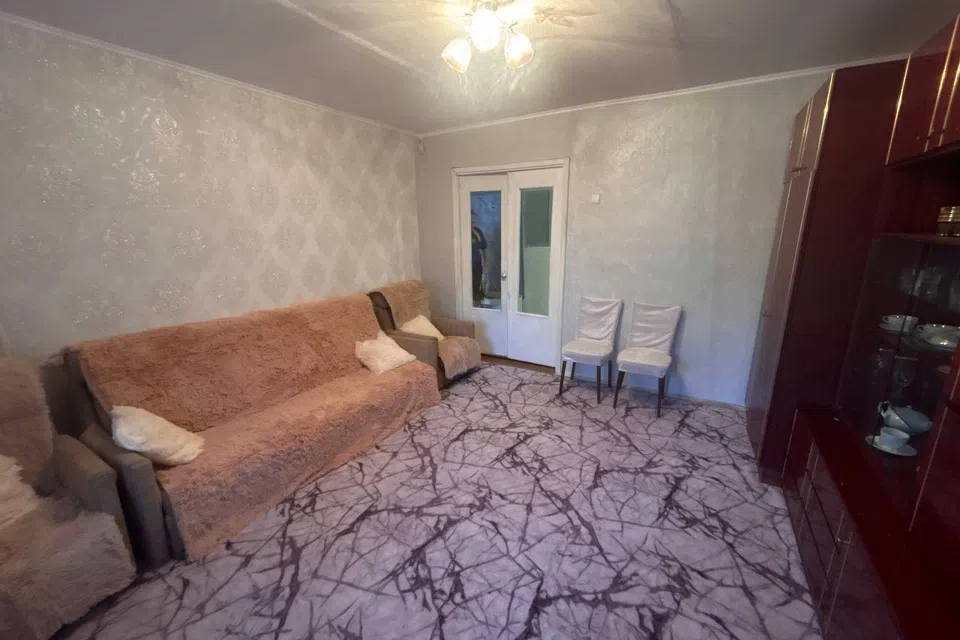 Сдаётся 4-комнатная квартира, 69 м²