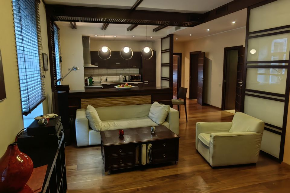 Сдаётся 3-комнатная квартира, 98.3 м²