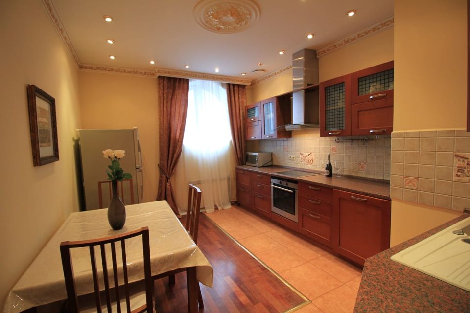 Сдаётся 3-комнатная квартира, 110 м²
