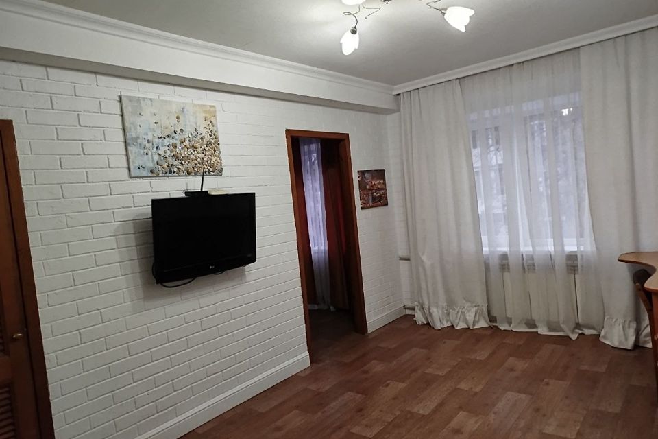Сдаётся 2-комнатная квартира, 42 м²