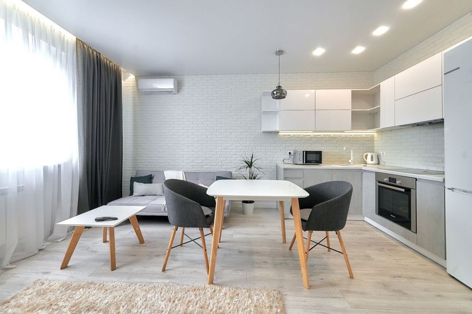 Сдаётся 2-комнатная квартира, 56 м²
