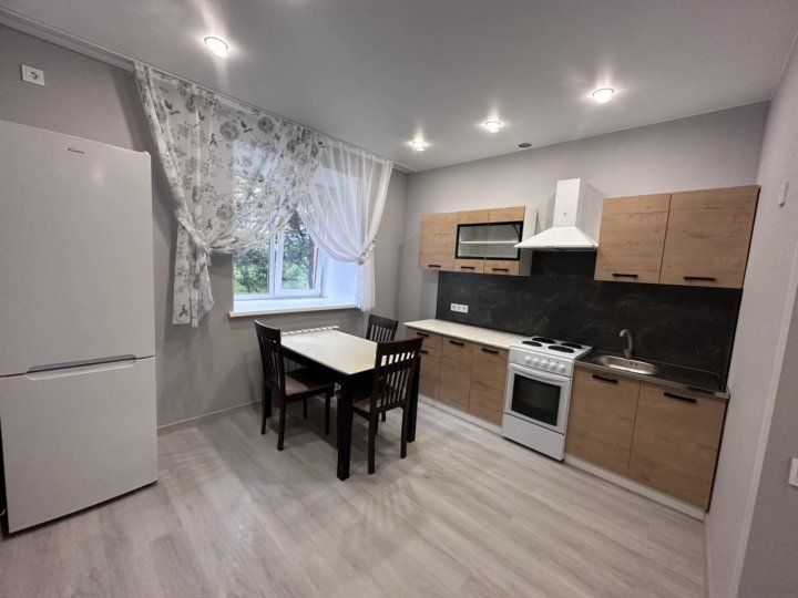 Сдаётся 2-комнатная квартира, 62 м²