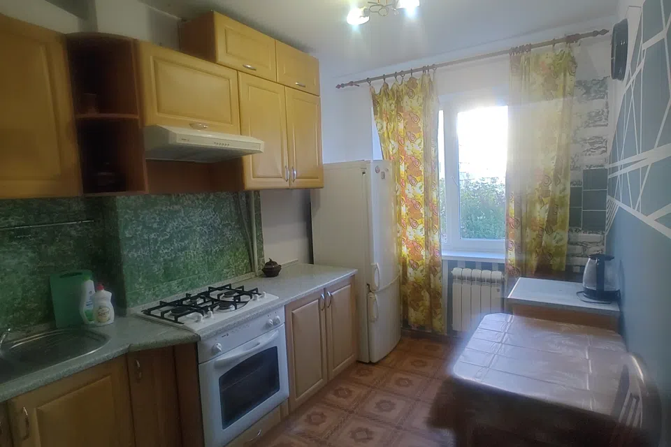 Сдаётся 3-комнатная квартира, 60.5 м²