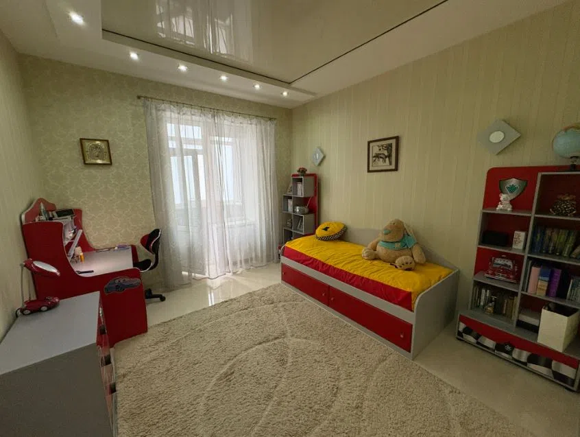 Сдаётся 3-комнатная квартира, 120 м²