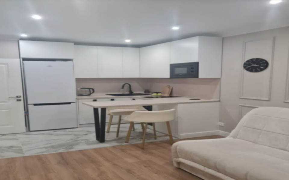 Сдаётся 1-комнатная квартира, 42 м²