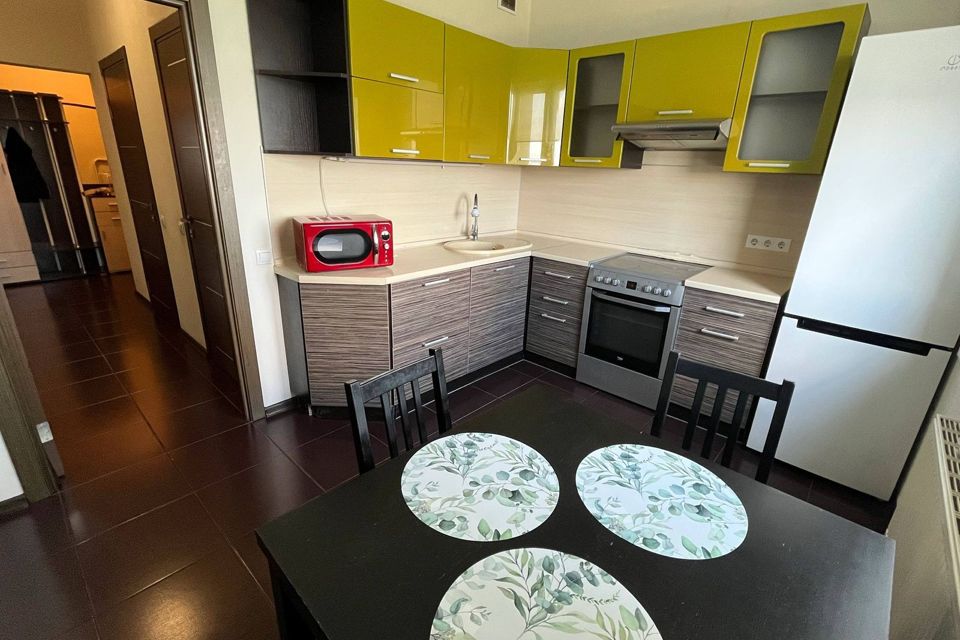 Сдаётся 2-комнатная квартира, 62 м²