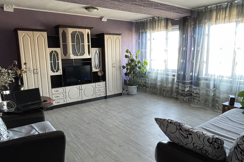 Сдаётся 2-комнатная квартира, 63 м²