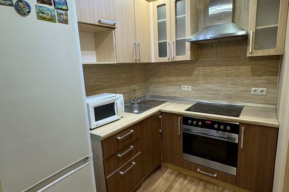 Сдаётся 1-комнатная квартира, 40 м²