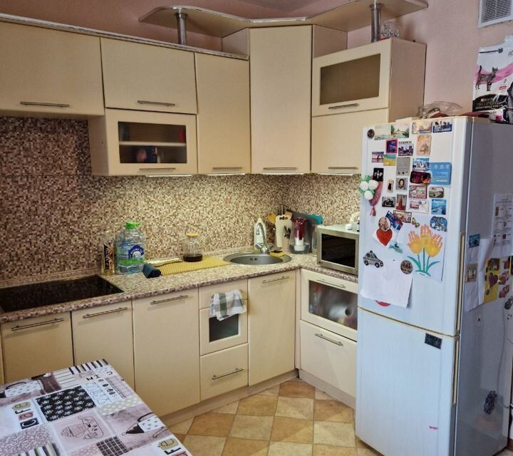Сдаётся 1-комнатная квартира, 42 м²