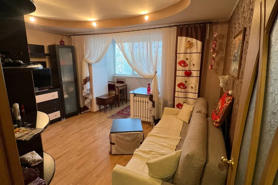 Сдаётся 1-комнатная квартира, 38 м²