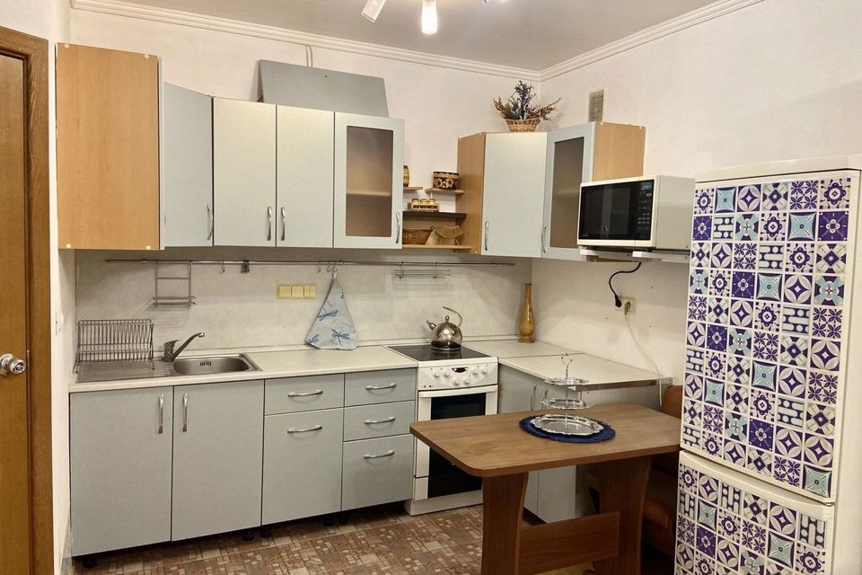 Сдаётся 1-комнатная квартира, 46 м²