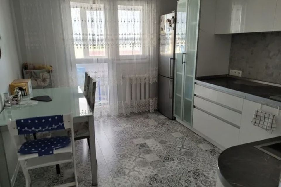 Сдаётся 2-комнатная квартира, 70.6 м²
