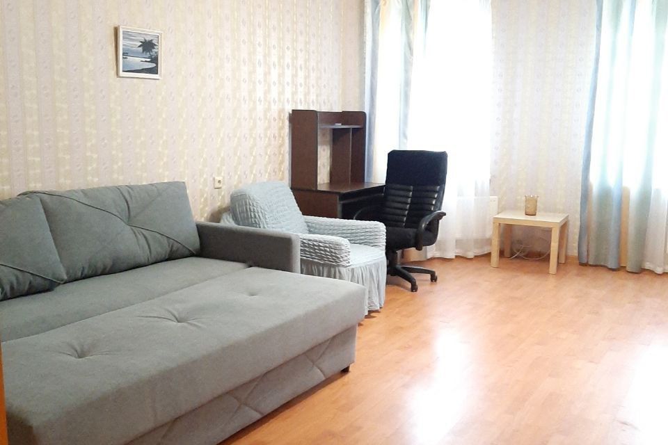 Сдаётся 1-комнатная квартира, 47 м²