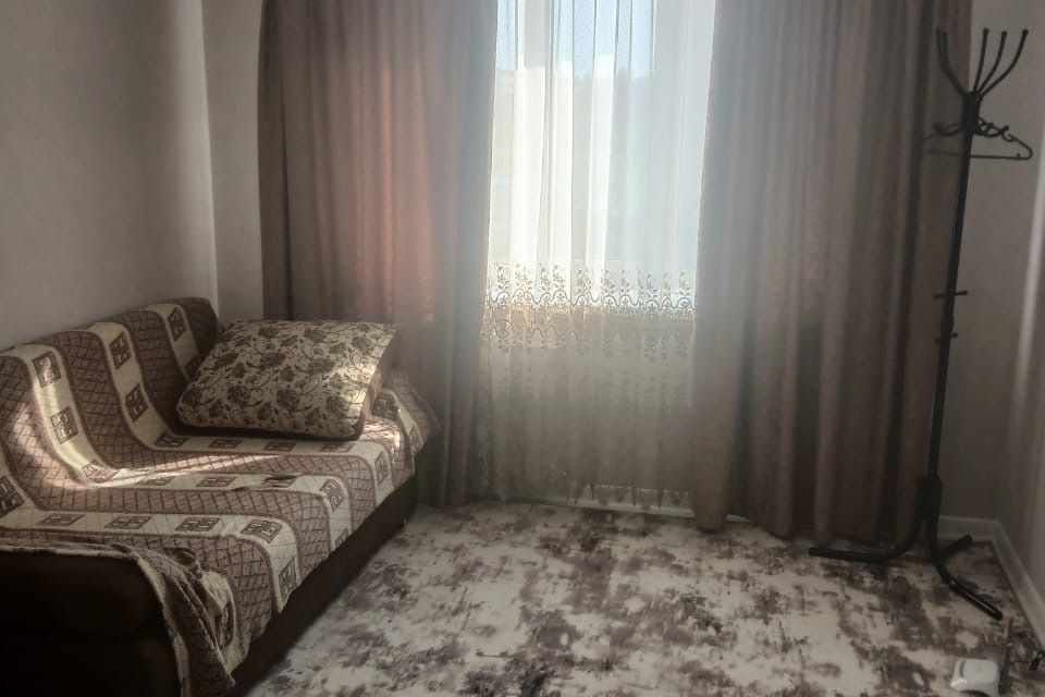 Сдаётся 1-комнатная квартира, 42 м²