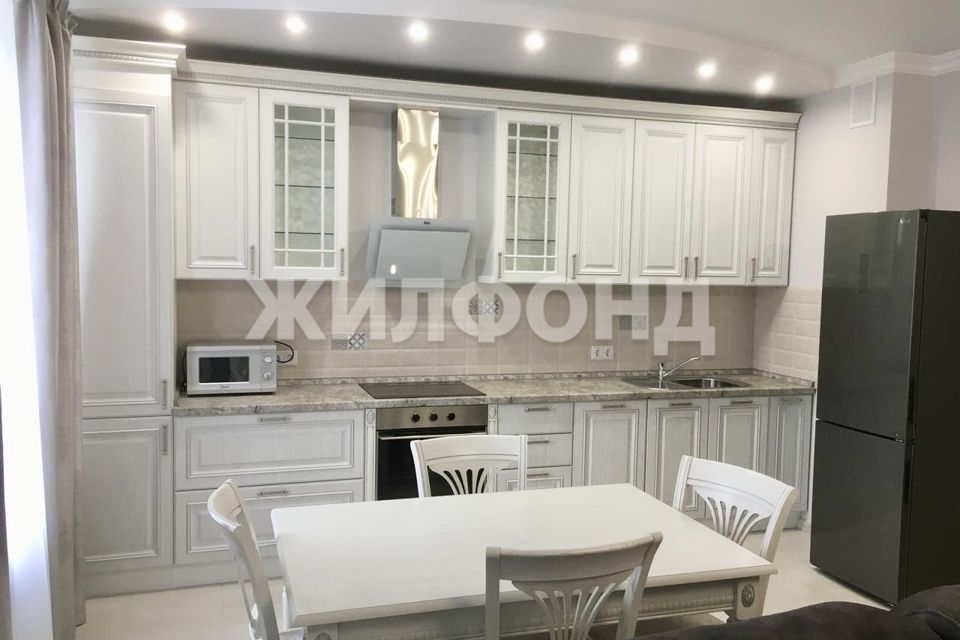 Сдаётся 3-комнатная квартира, 85 м²