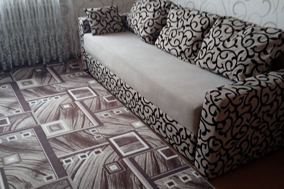 Сдаётся 2-комнатная квартира, 56 м²