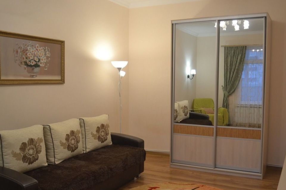Сдаётся 1-комнатная квартира, 42 м²