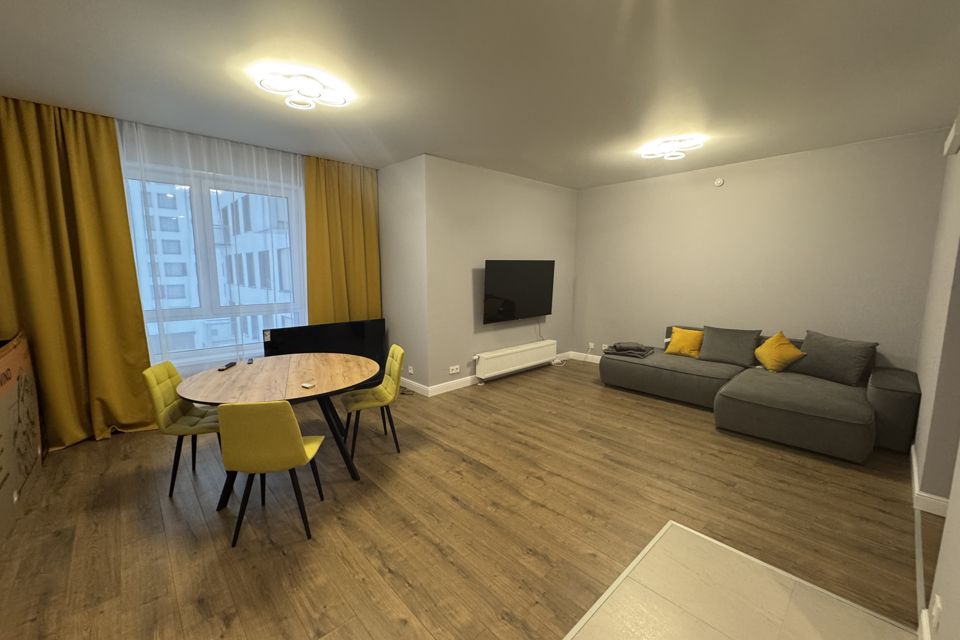 Сдаётся 3-комнатная квартира, 94 м²