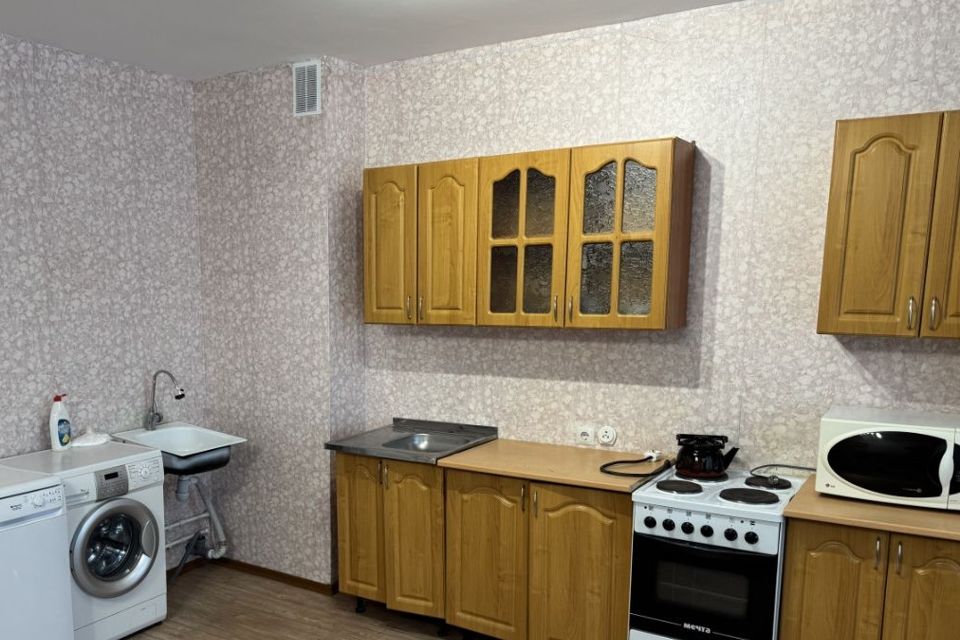 Сдаётся 1-комнатная квартира, 43 м²