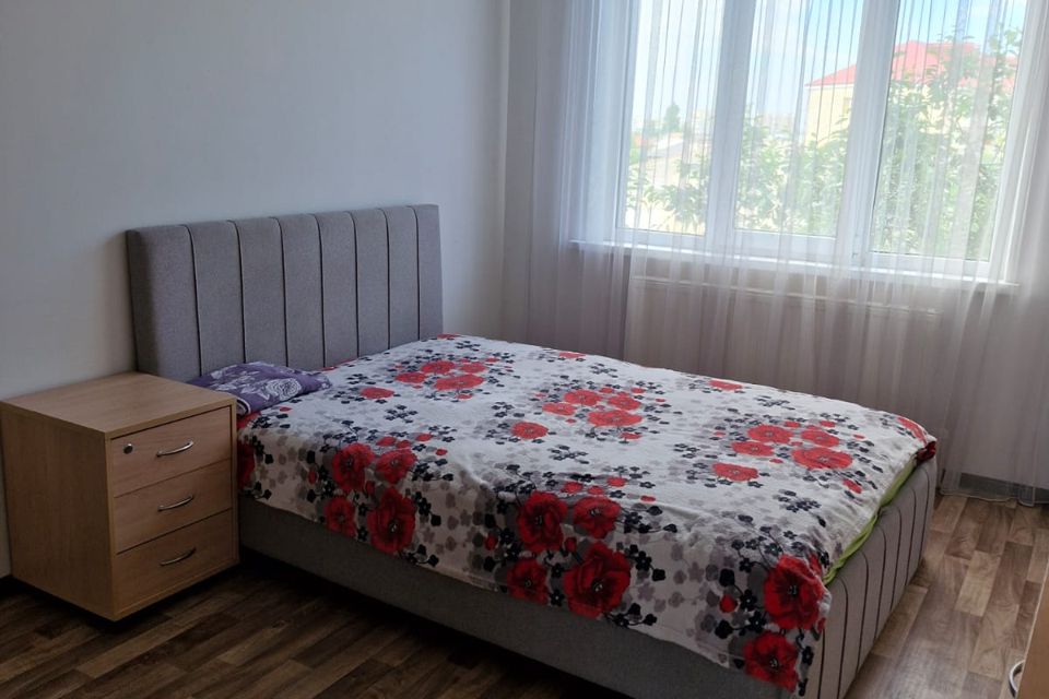 Сдаётся 1-комнатная квартира, 35 м²