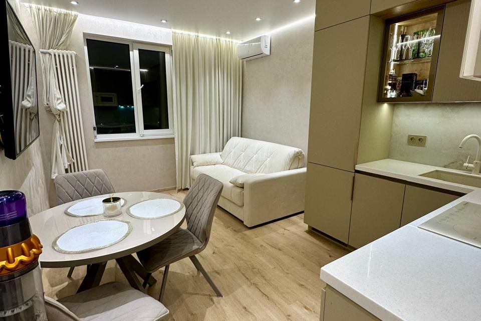 Сдаётся 2-комнатная квартира, 42 м²