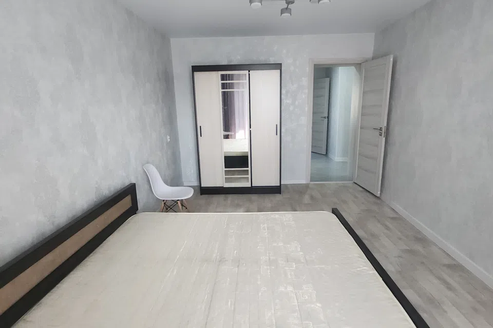 Сдаётся 2-комнатная квартира, 68 м²