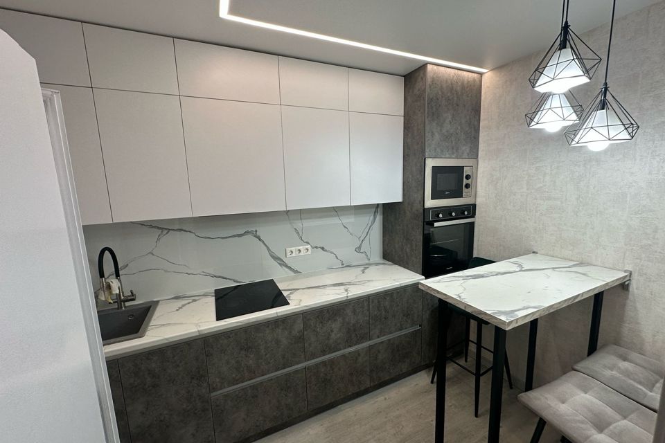 Сдаётся 3-комнатная квартира, 82 м²