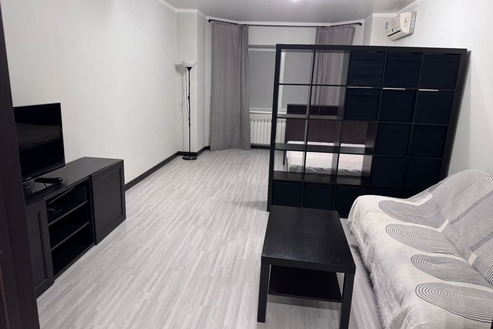 Сдаётся 2-комнатная квартира, 55 м²
