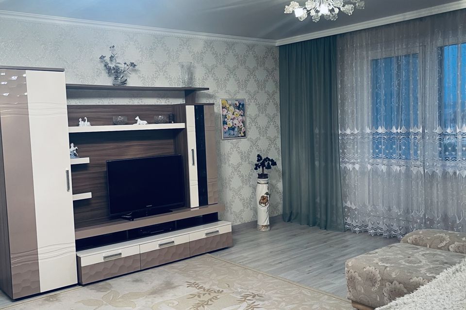 Сдаётся 2-комнатная квартира, 72 м²