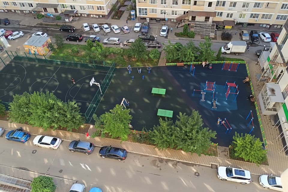 Сдаётся 2-комнатная квартира, 60.7 м²