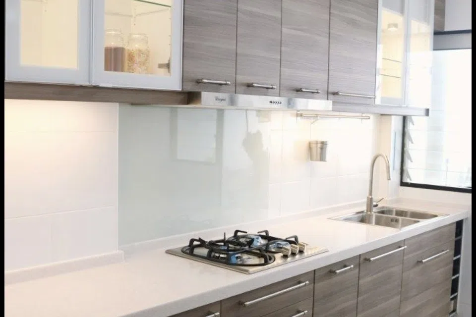 Сдаётся 2-этажный дом, 250 м²