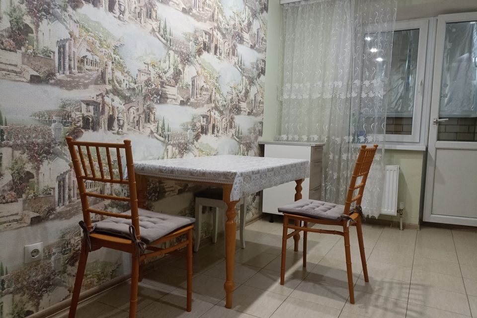 Сдаётся 1-комнатная квартира, 39 м²