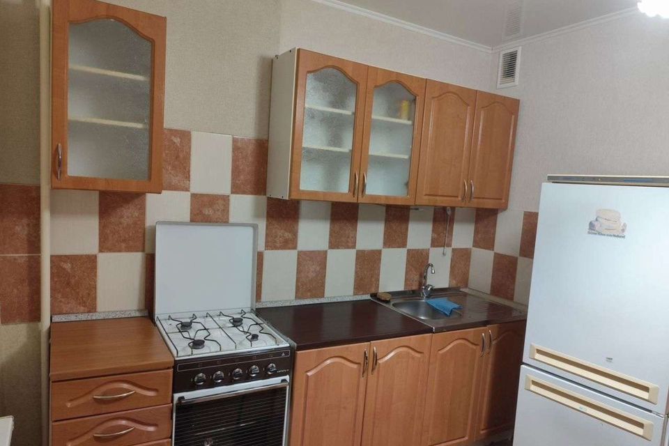 Сдаётся 1-комнатная квартира, 37 м²